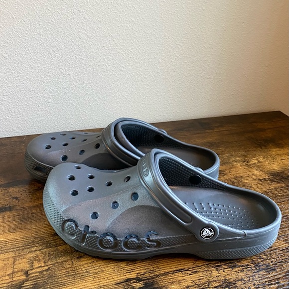 Like New Crocs M10 / W12 - Picture 2 of 6